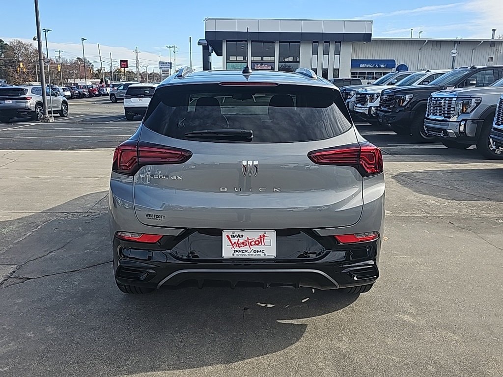 Used 2025 Buick Encore GX Sport Touring w/ Advanced Technology Package image 5