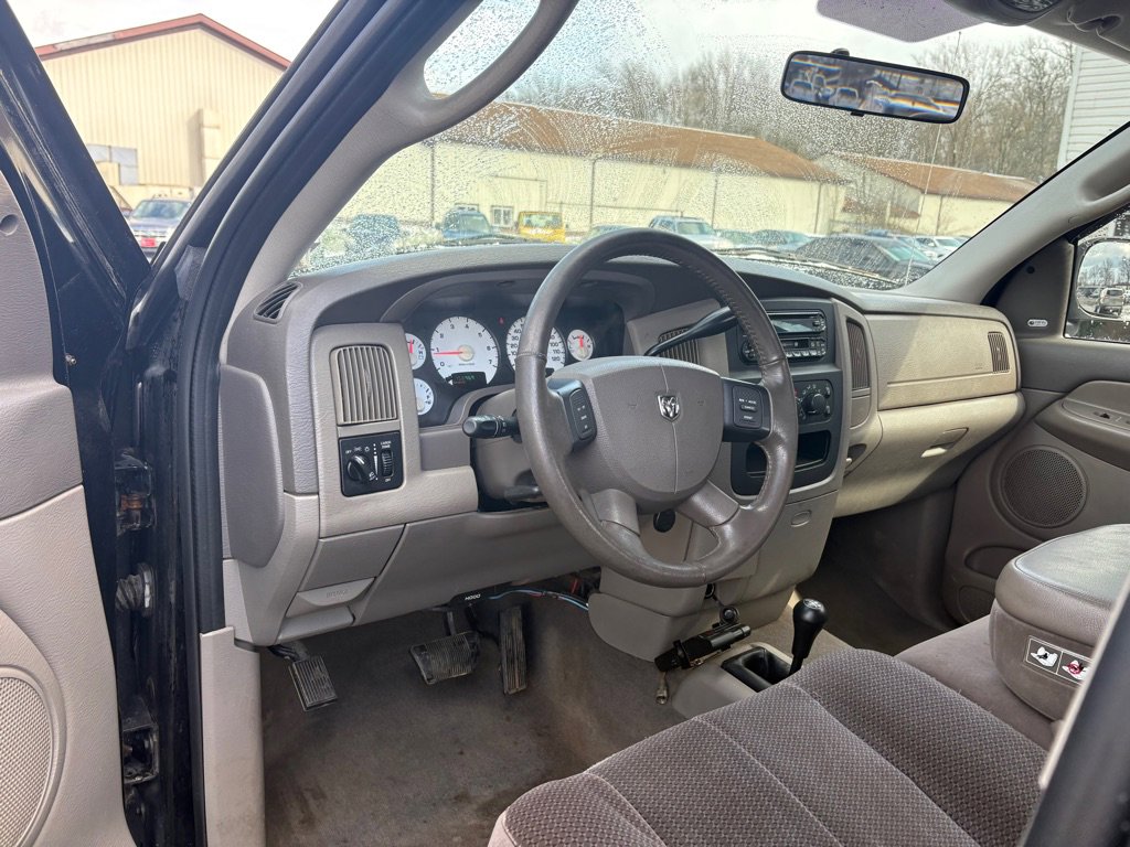Used 2004 Dodge Ram 1500 Truck SLT w/ Quad Cab Value Group image 13