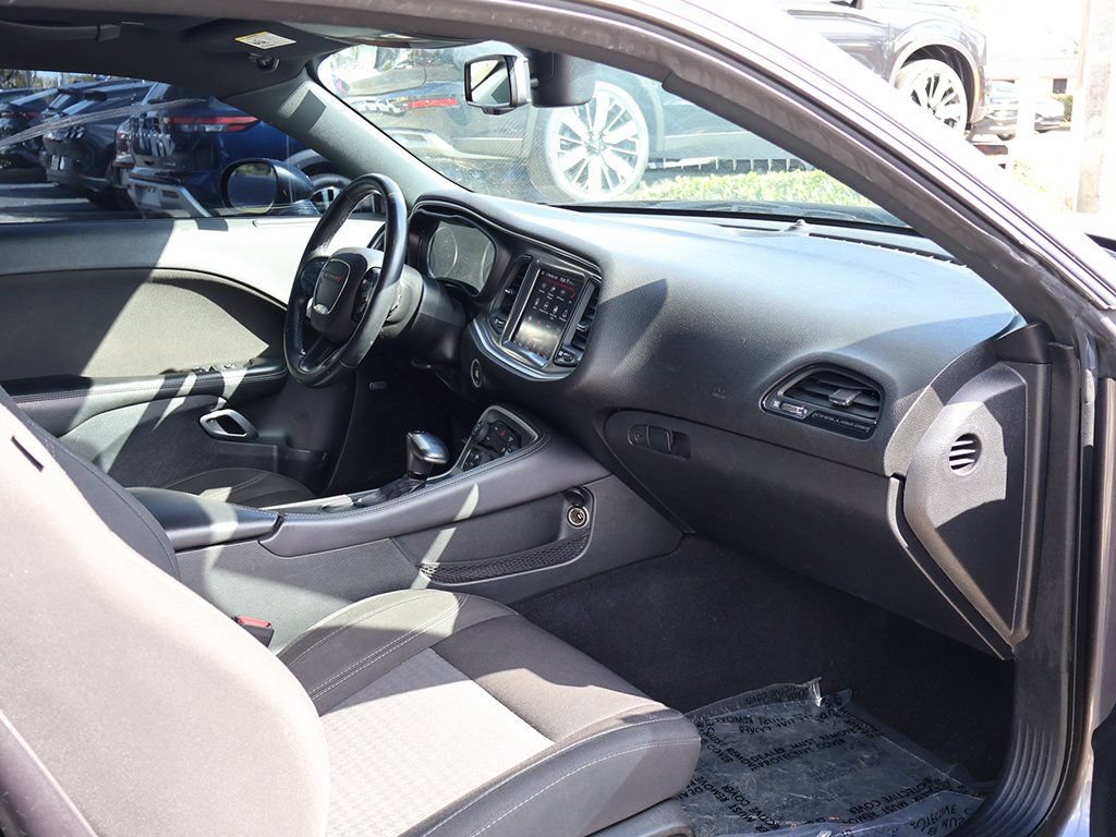 Used 2019 Dodge Challenger SXT RWD image 20