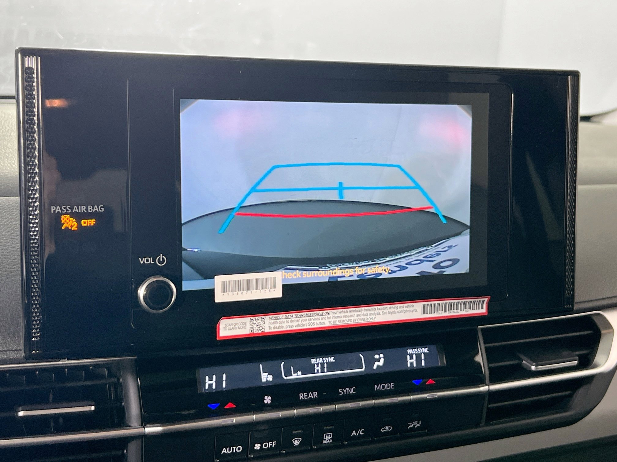 Used 2025 Toyota Sienna LE w/ LE Plus Package image 13