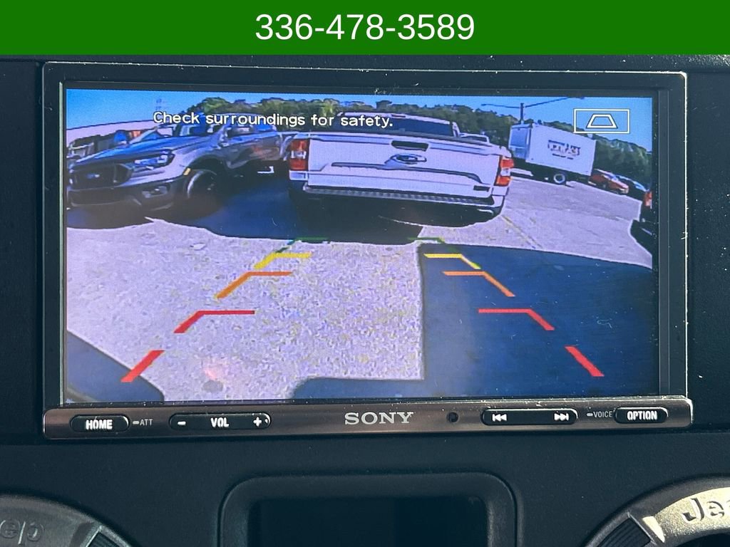 Used 2018 Jeep Wrangler Unlimited Sport w/ Connectivity Group AWD/4WD image 20