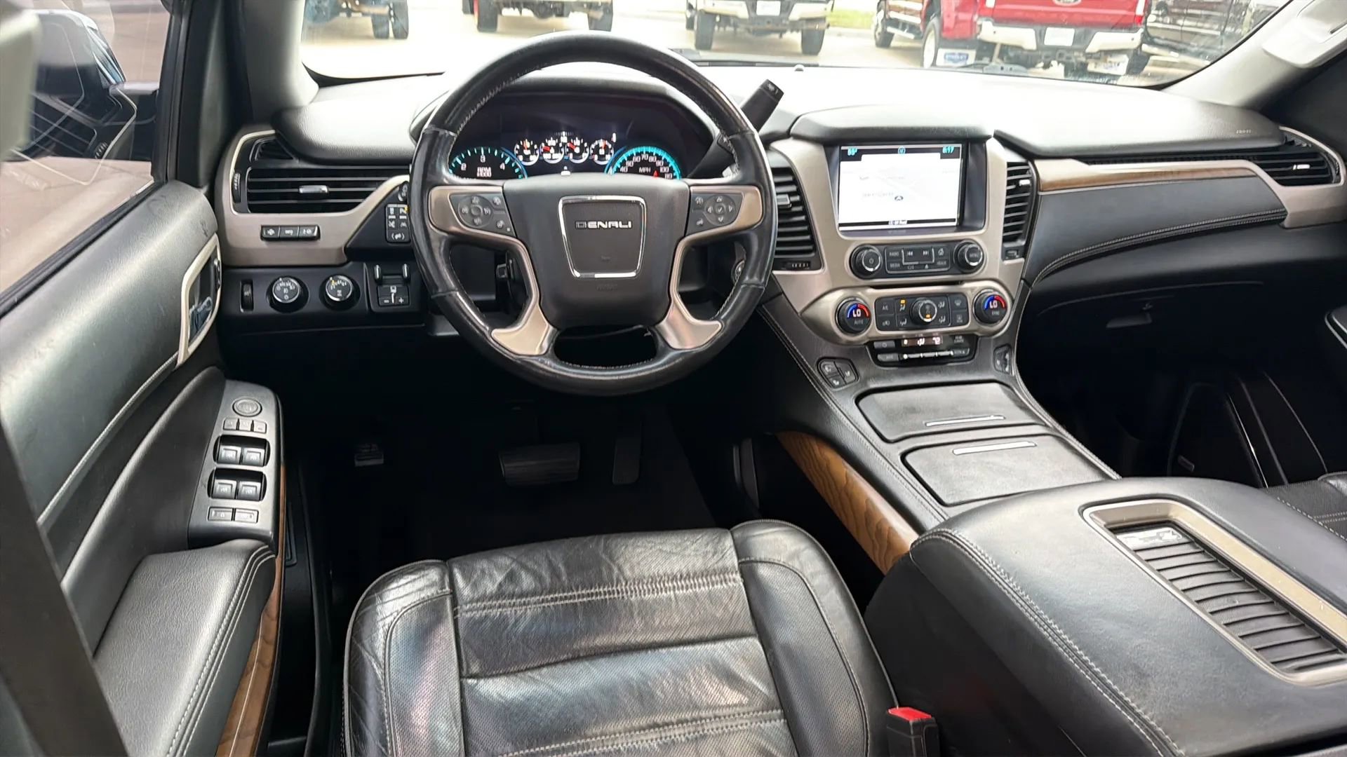 Used 2019 GMC Yukon Denali w/ Denali Ultimate Package image 47