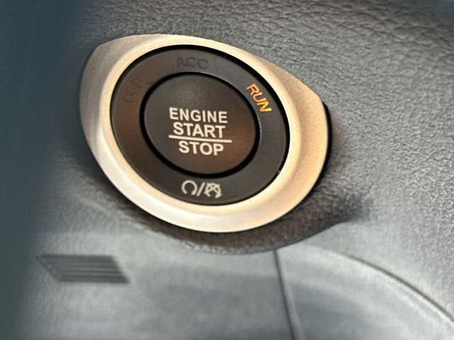 Used 2022 Chrysler Pacifica Pinnacle FWD image 23