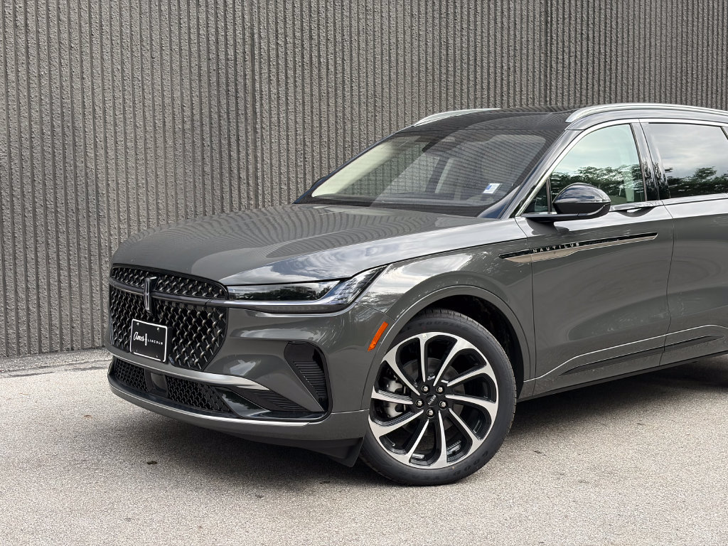 New 2026 Lincoln Nautilus Black Label AWD/4WD image 2