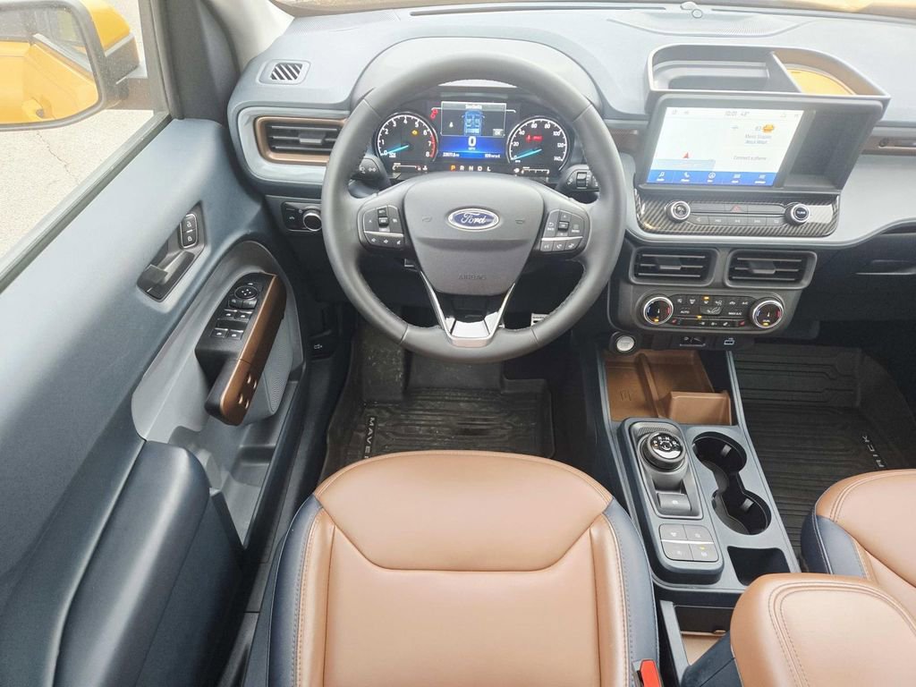 Used 2023 Ford Maverick Lariat w/ Lariat Luxury Package image 11