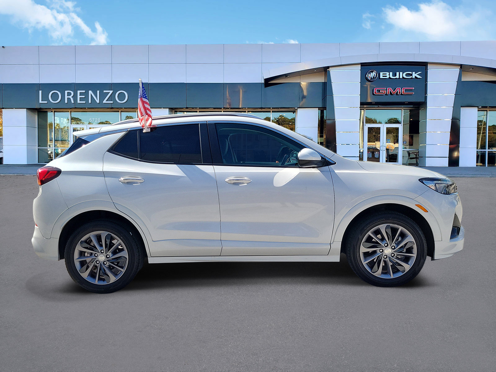 Used 2023 Buick Encore GX Select w/ Sport Touring Package FWD image 4