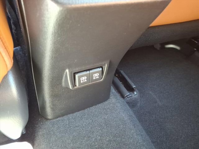 Used 2020 Lexus UX 250h 250h Base w/ Premium Package image 22