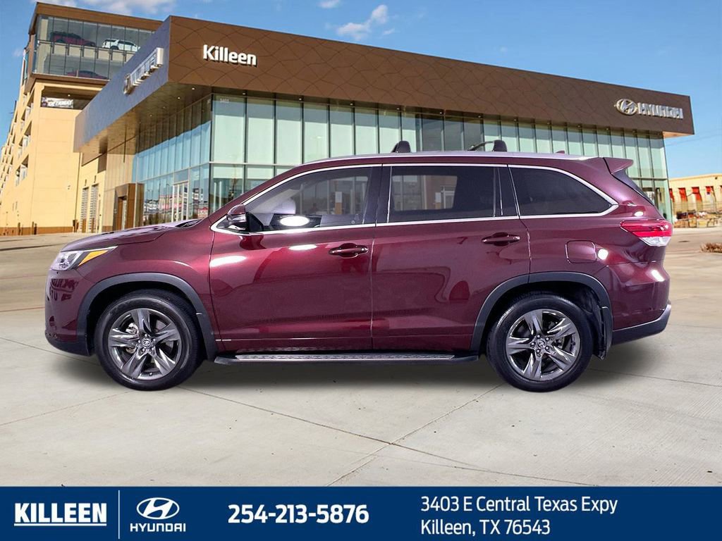 Used 2018 Toyota Highlander Limited Platinum image 4