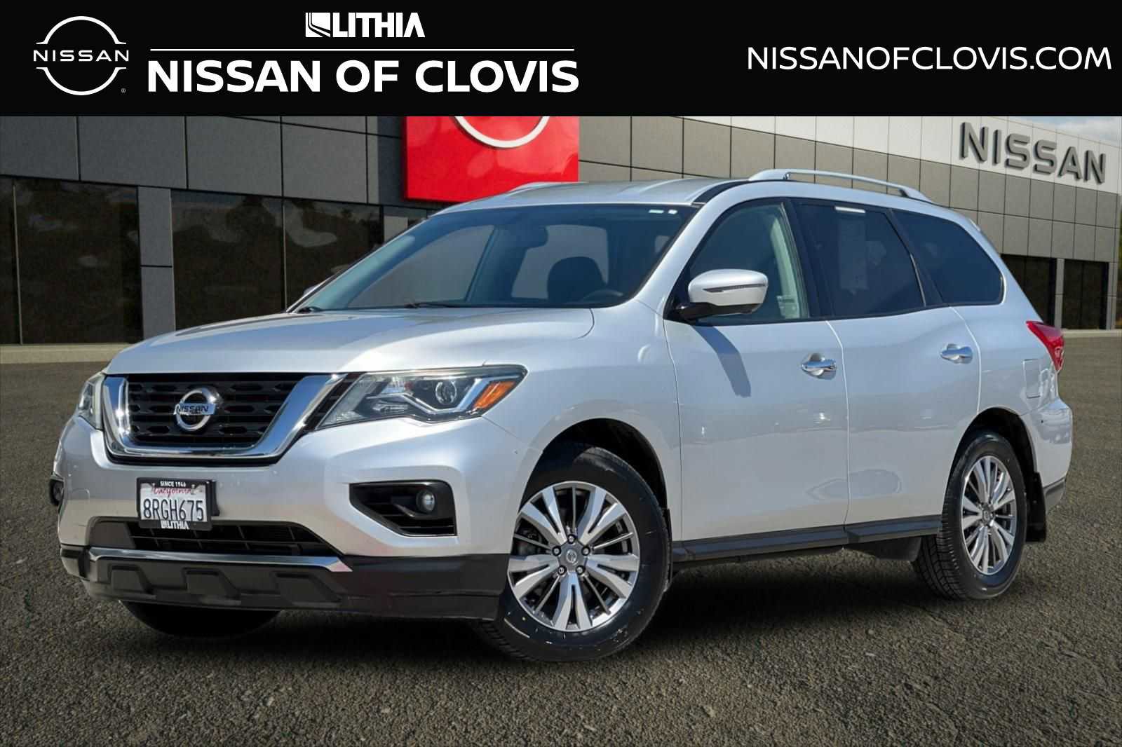 Used 2020 Nissan Pathfinder SL FWD image 1