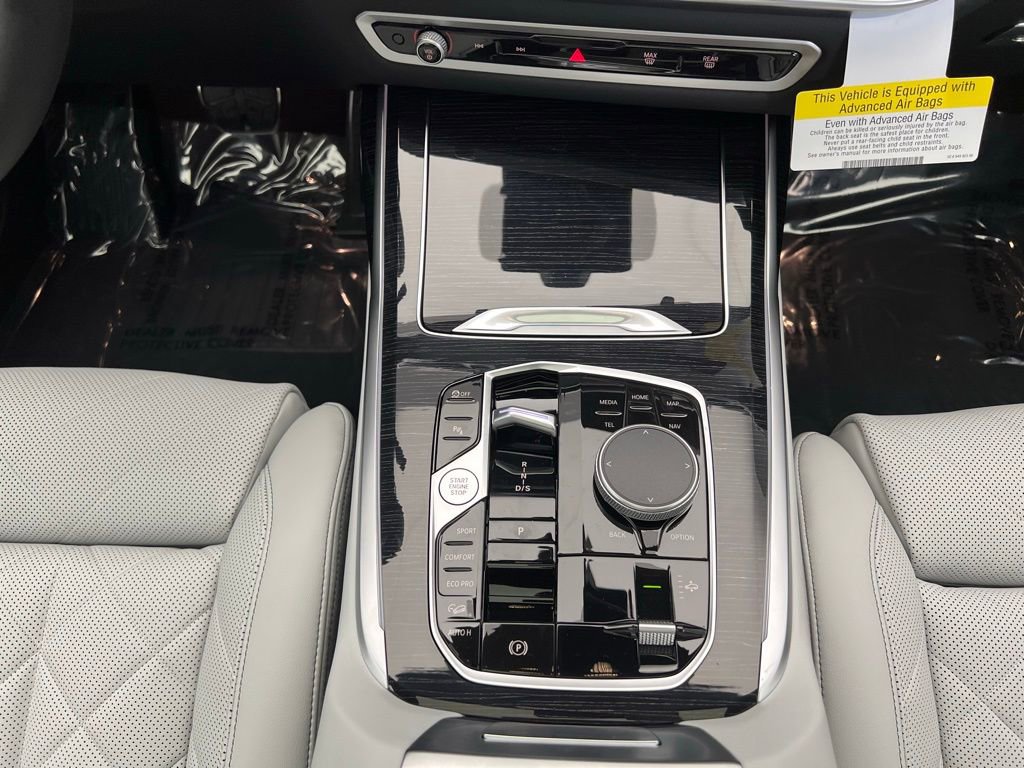 New 2026 BMW X7 xDrive40i w/ M Sport Package image 12