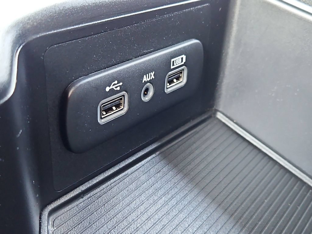 Used 2022 RAM 1500 Classic Warlock AWD/4WD image 17