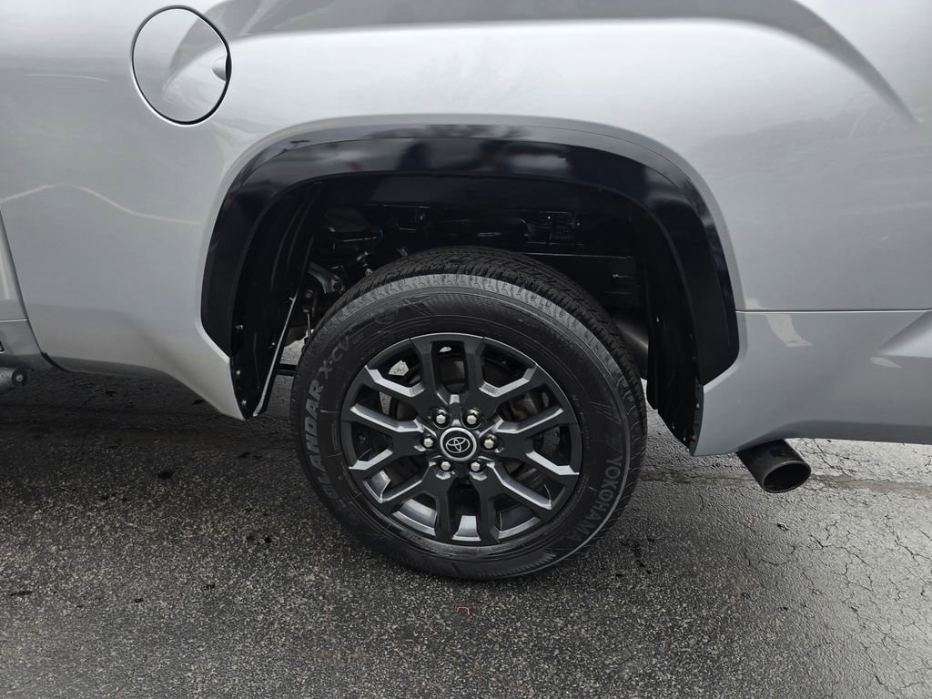 Used 2023 Toyota Tundra Platinum AWD/4WD image 4