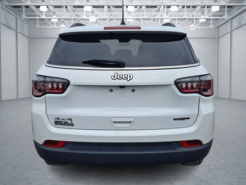 Used 2022 Jeep Compass Latitude w/ Sun and Sound Group image 4