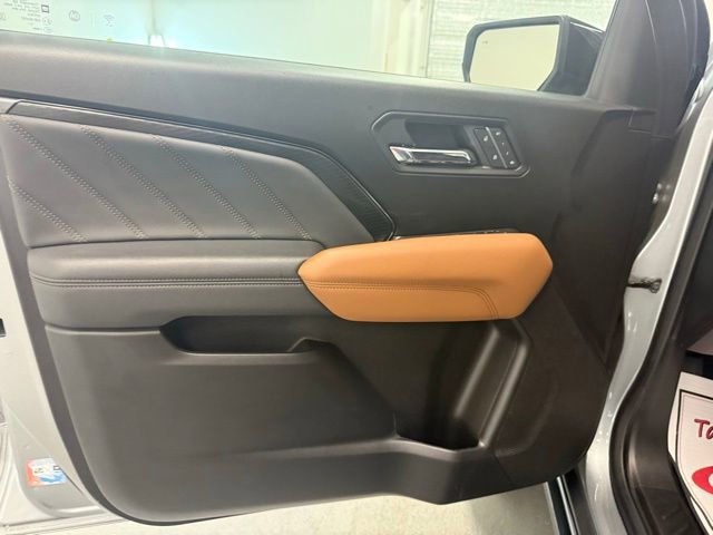 Used 2024 GMC Canyon AT4 w/ AT4 Premium Package image 13