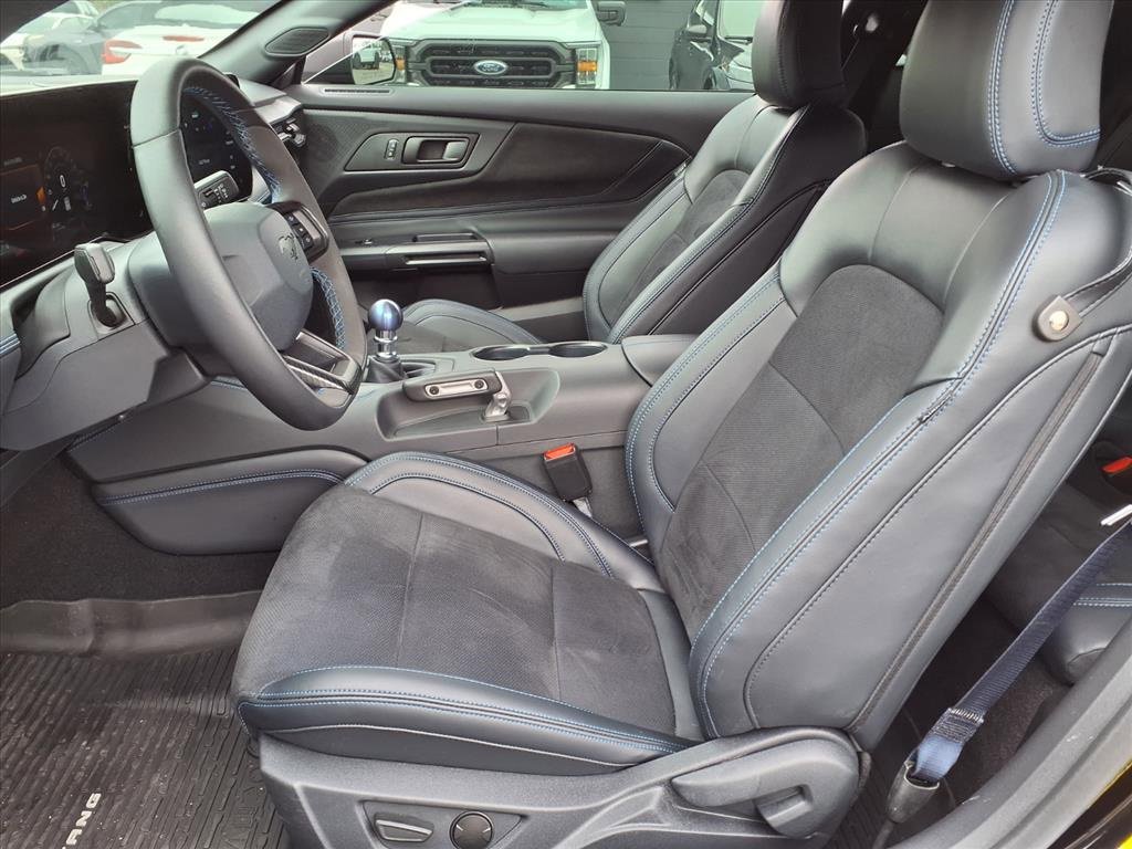 Used 2024 Ford Mustang Dark Horse image 26