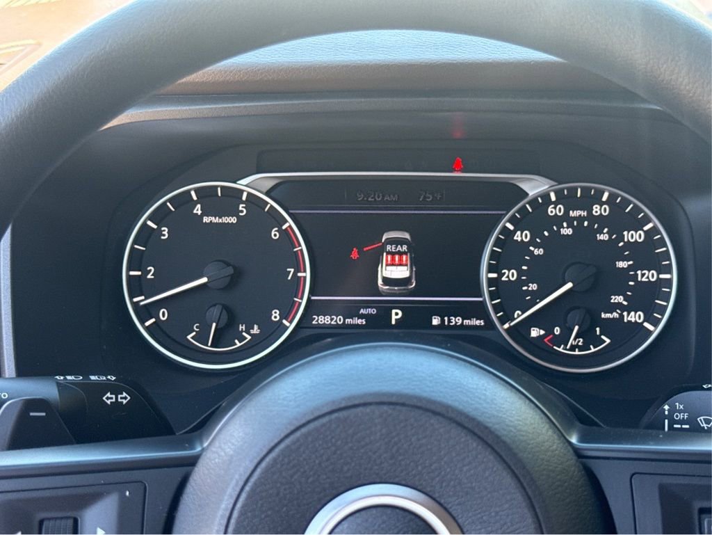 Used 2023 Nissan Rogue S image 22