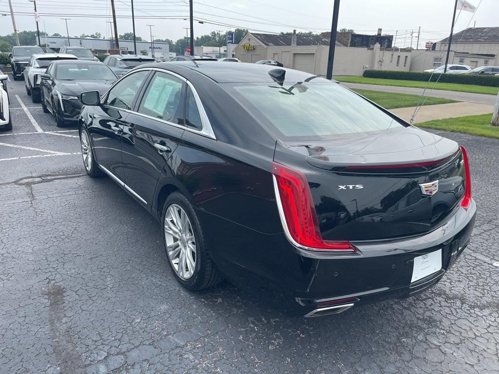 Used 2019 Cadillac XTS Luxury FWD image 10