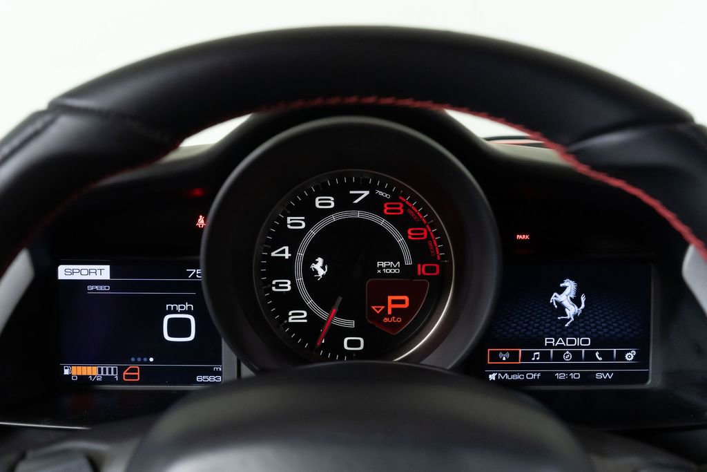 Used 2017 Ferrari 488 GTB RWD image 27