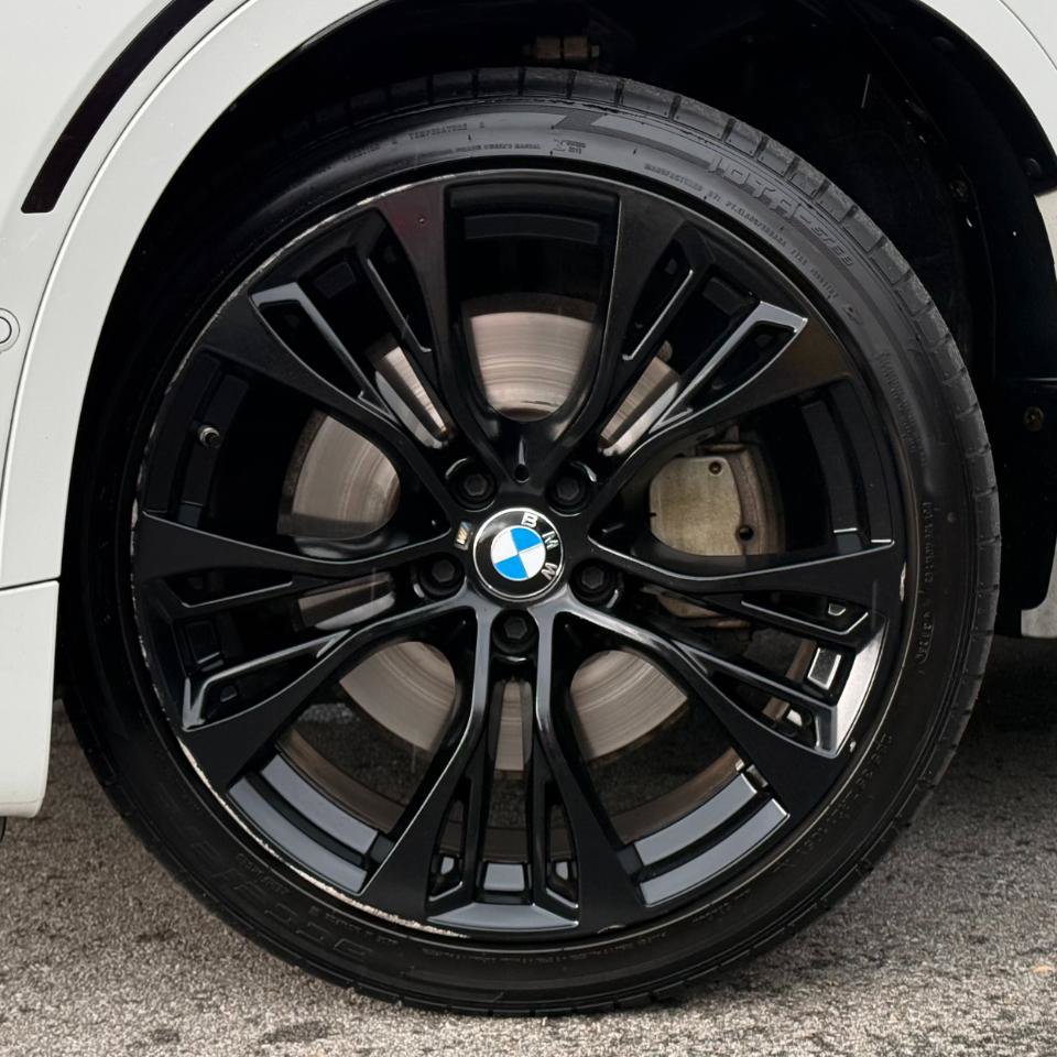 Used 2019 BMW X6 xDrive50i w/ M Sport Package AWD/4WD image 23