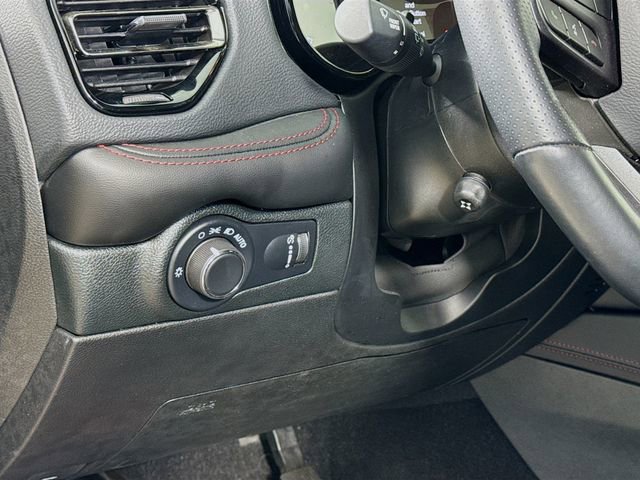 Used 2024 Dodge Durango GT image 10