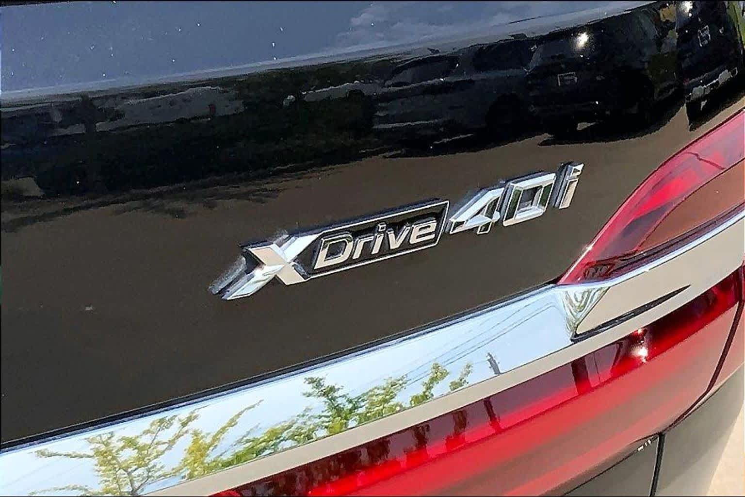 Used 2020 BMW X7 xDrive40i w/ M Sport Package AWD/4WD image 9