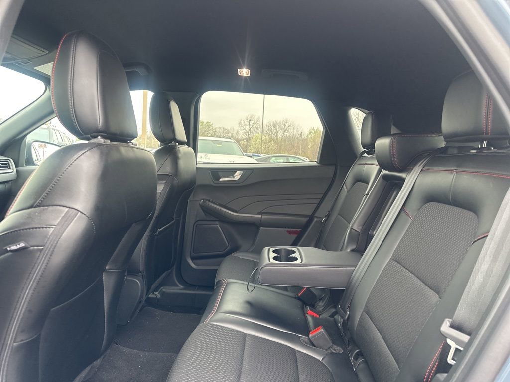 Used 2025 Ford Escape ST-Line image 17