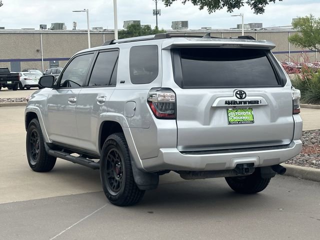 Used 2022 Toyota 4Runner SR5 Premium w/ Moonroof Package AWD/4WD image 4