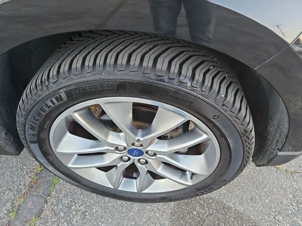 Used 2015 Ford Edge Titanium w/ Equipment Group 302A image 44