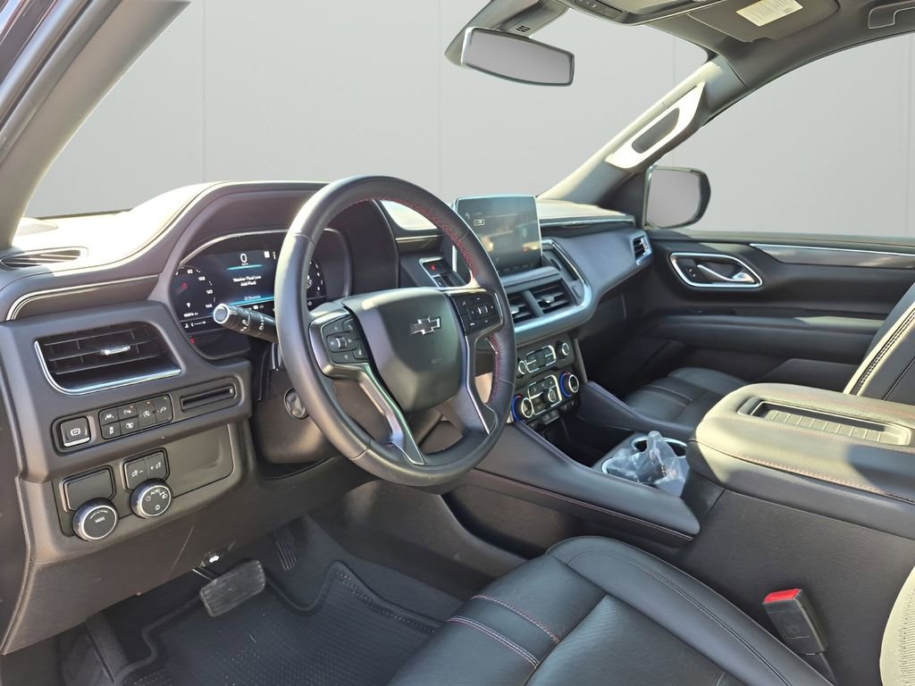 Used 2022 Chevrolet Suburban RST w/ Luxury Package RWD image 31