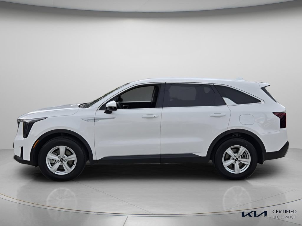 Certified 2026 Kia Sorento LX FWD image 3