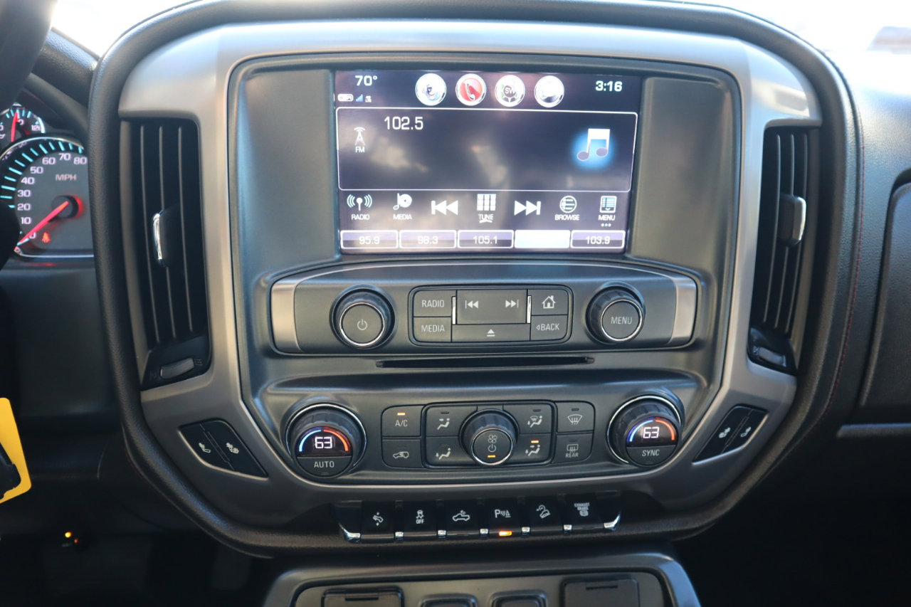 Used 2018 GMC Sierra 2500 SLT w/ Duramax Plus Package image 11