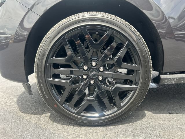 New 2027 Ford Expedition Platinum w/ Stealth Performance Package AWD/4WD image 28