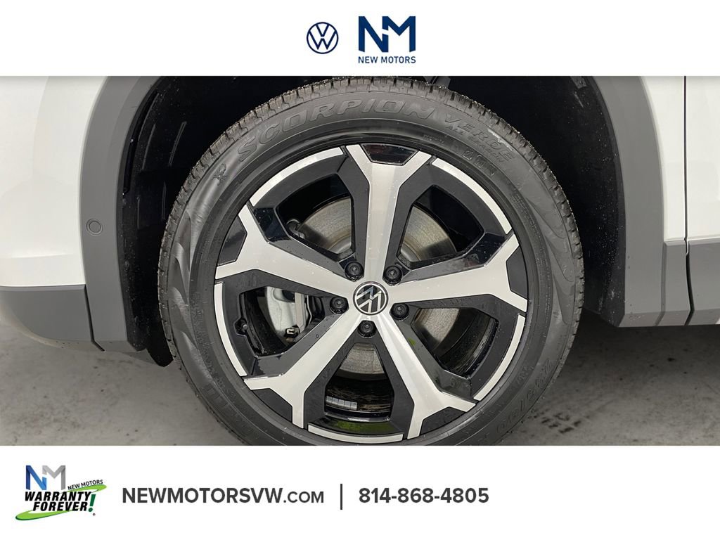New 2026 Volkswagen Tiguan SE image 12