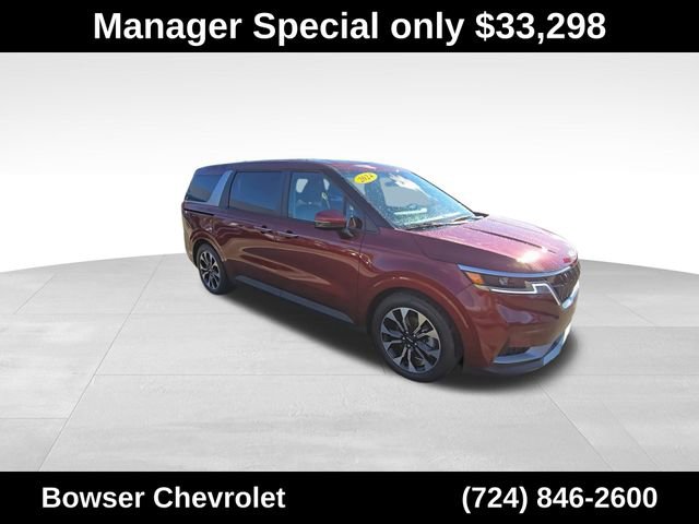 Used 2024 Kia Carnival EX image 2