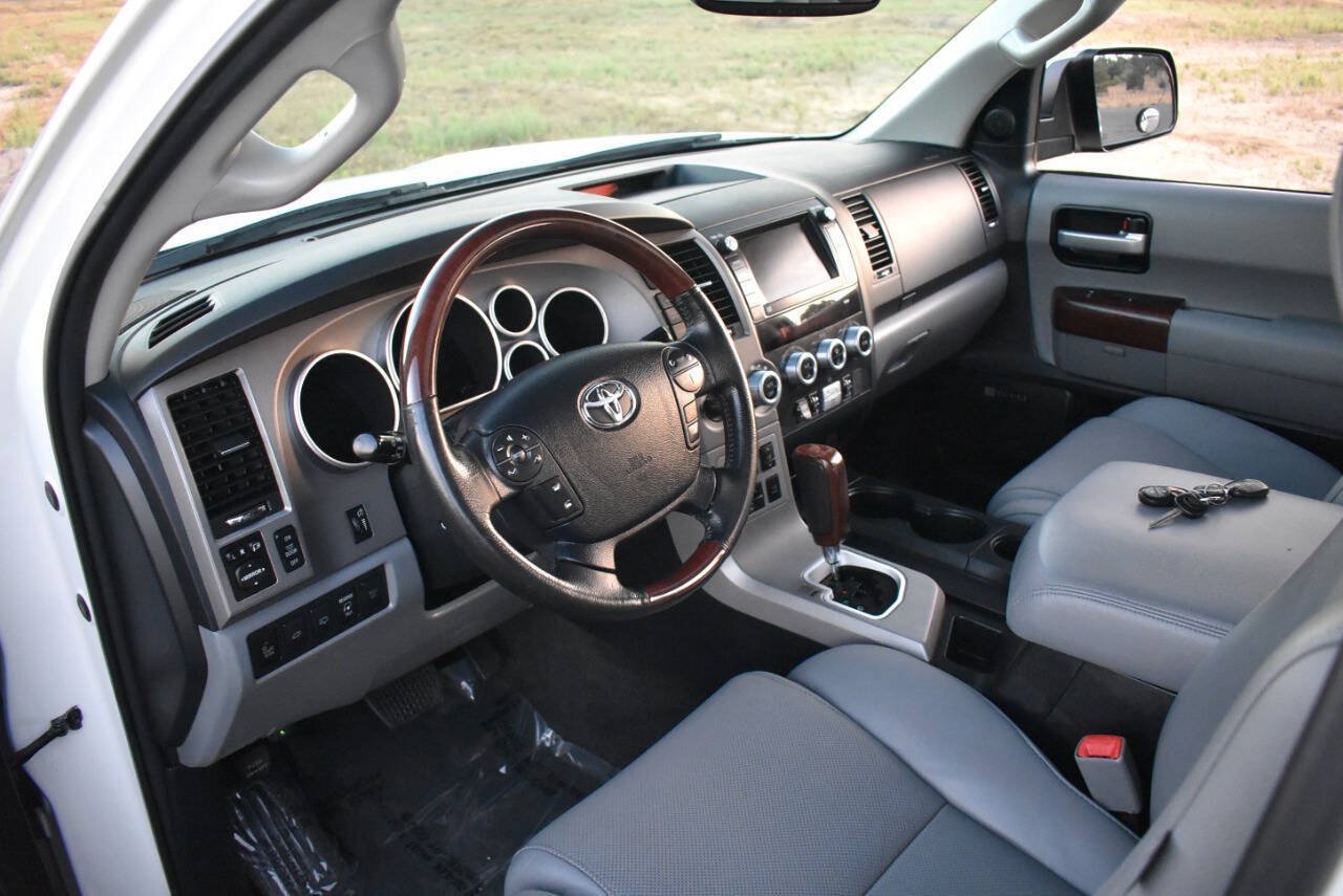 Used 2013 Toyota Sequoia Platinum AWD/4WD image 45