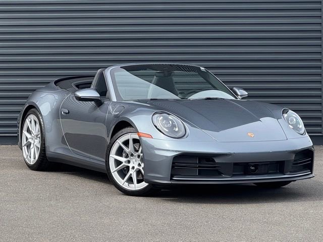 Used 2025 Porsche 911 Carrera image 9