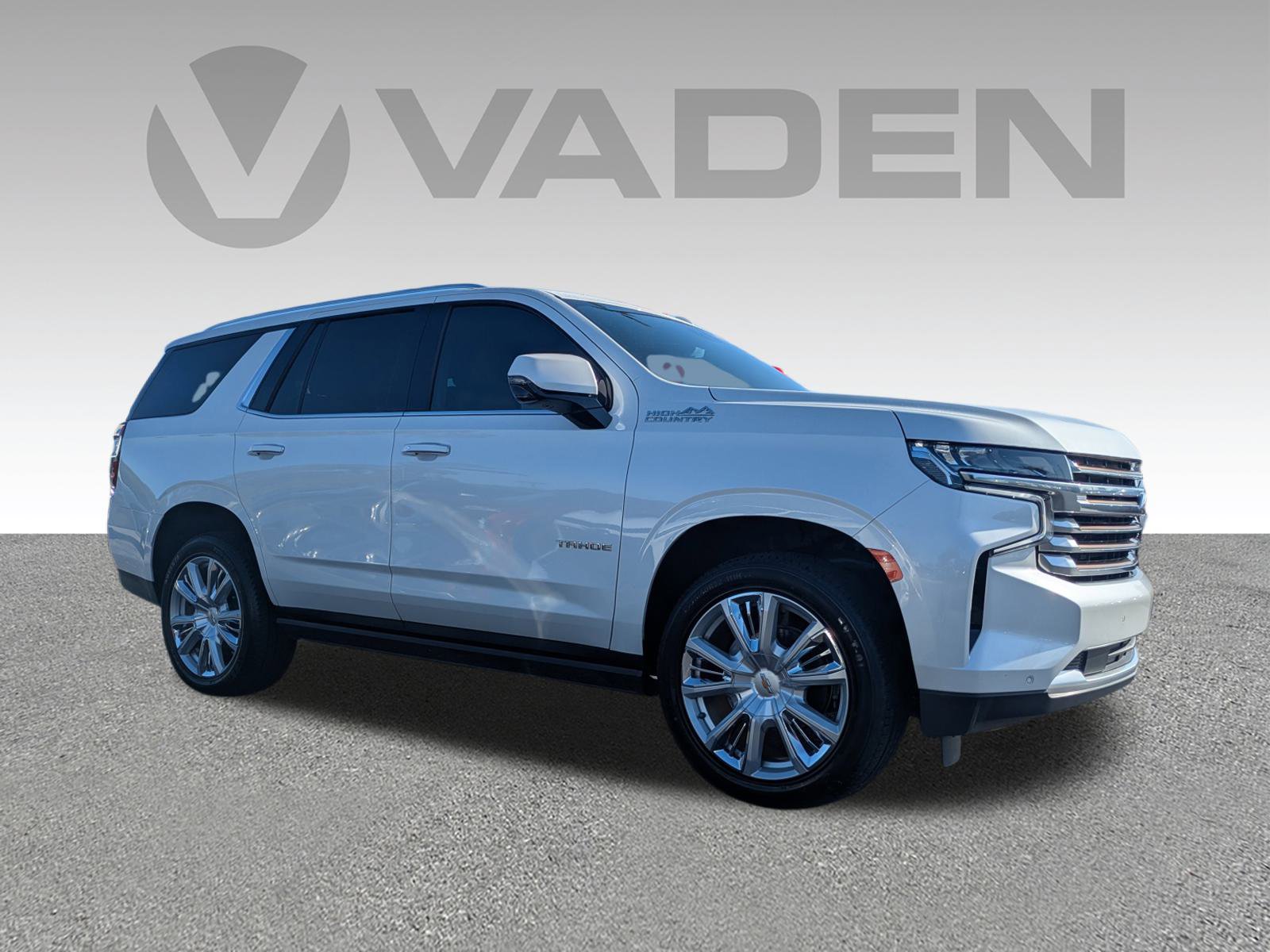 Used 2024 Chevrolet Tahoe High Country w/ Premium Package 2 image 3