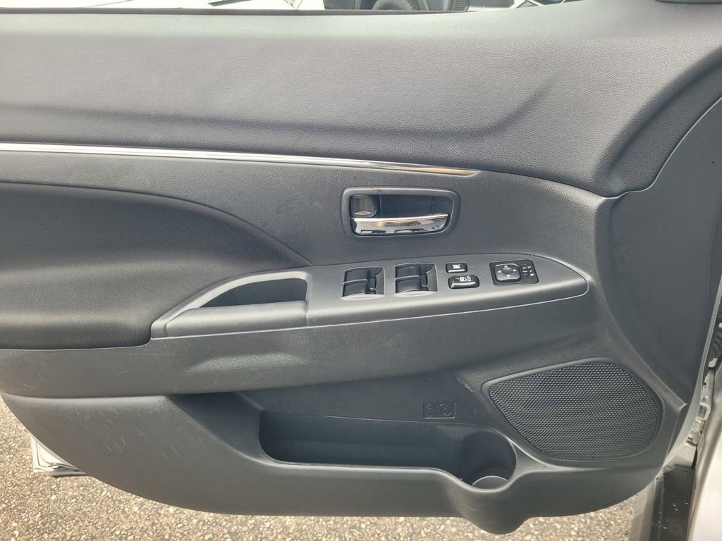 Used 2024 Mitsubishi Outlander Sport ES image 19