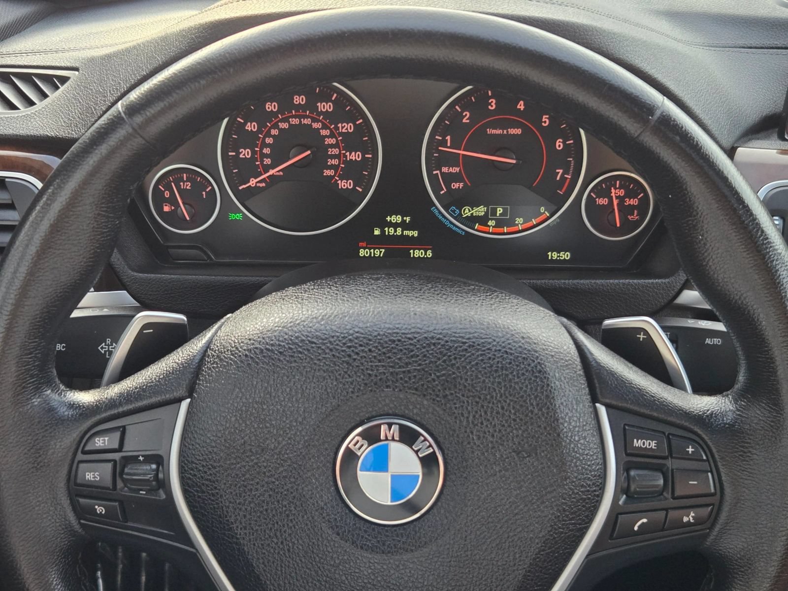 Used 2018 BMW 330i xDrive Sedan w/ Premium Package AWD/4WD image 32