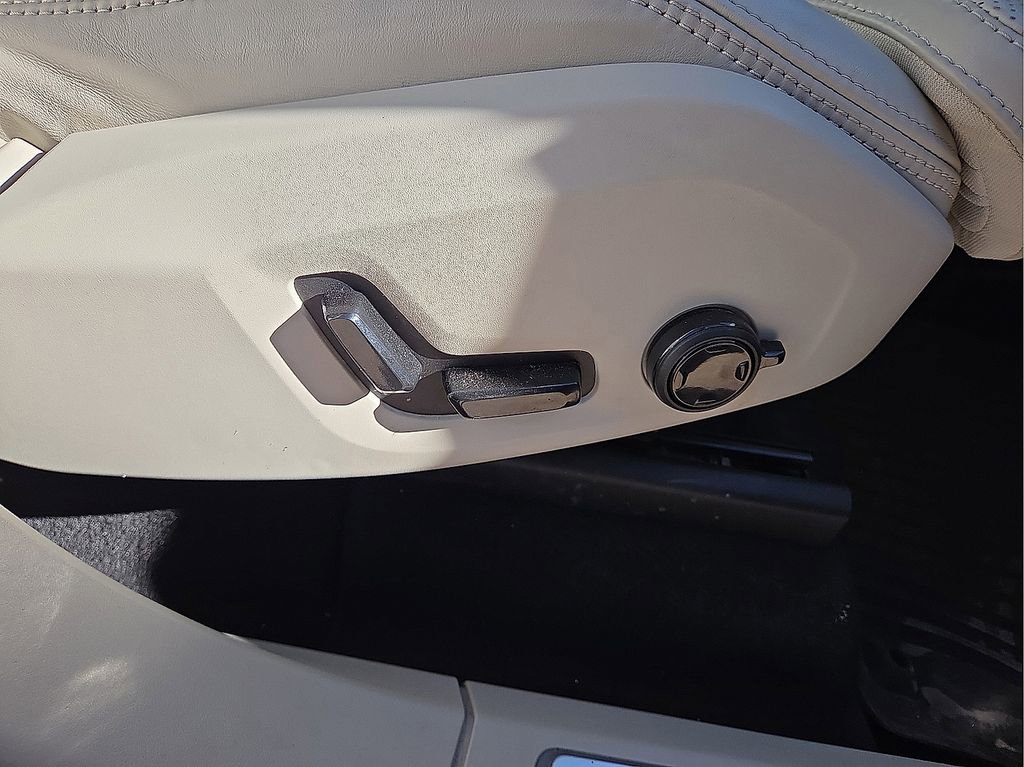 Used 2022 Volvo XC90 T6 Inscription w/ Advanced Package image 14