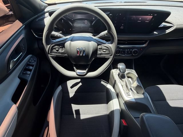 Certified 2024 Buick Envista Preferred w/ Advanced Safety Package FWD image 15