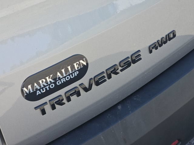 Used 2023 Chevrolet Traverse RS w/ LPO, Floor Liner Package AWD/4WD image 11