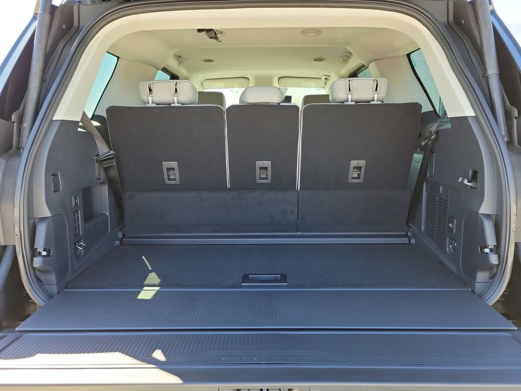 New 2026 Ford Expedition Active image 8