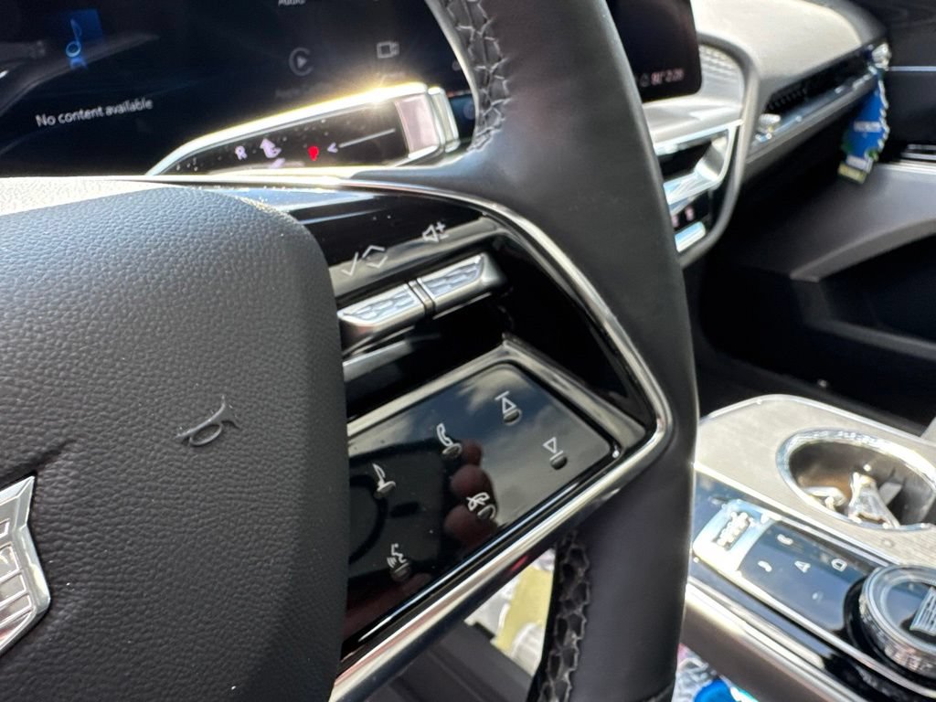 Used 2024 Cadillac Lyriq Luxury w/ LPO, Floor Liner Package AWD/4WD image 15