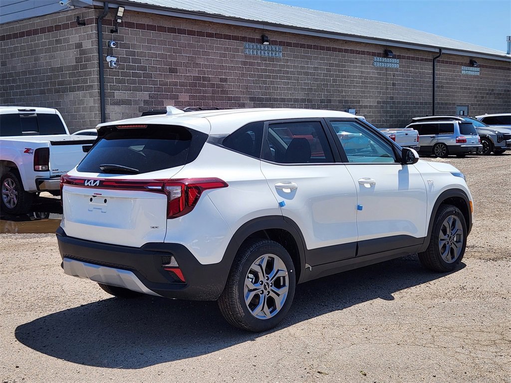 New 2025 Kia Seltos LX image 3