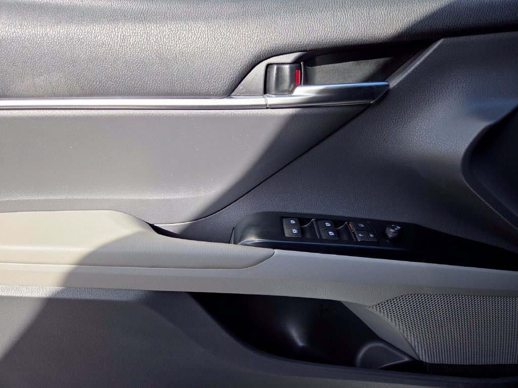 Certified 2019 Toyota Camry LE FWD image 26