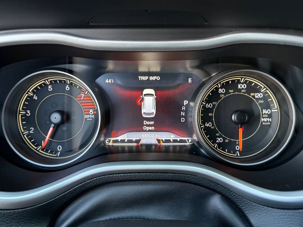 Used 2016 Jeep Cherokee Trailhawk w/ Comfort/Convenience Group image 39