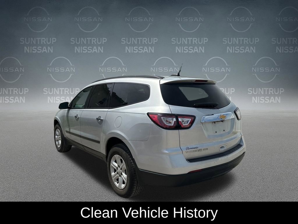 Used 2017 Chevrolet Traverse LS AWD/4WD image 4