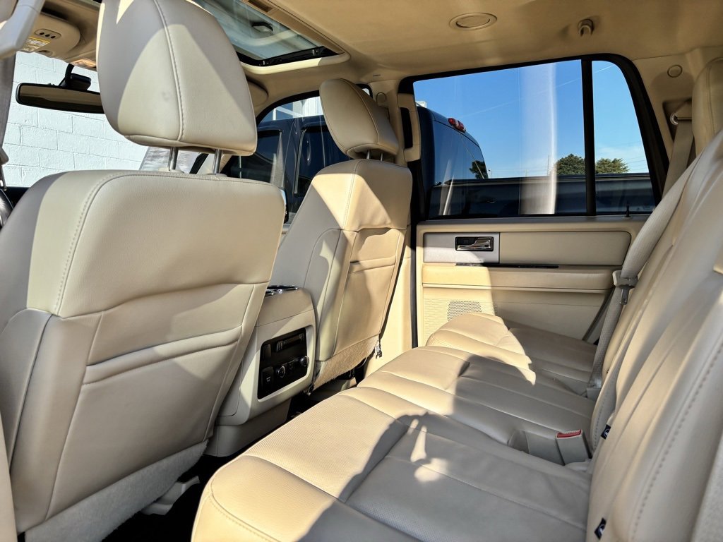 Used 2016 Ford Expedition Limited w/ Equipment Group 301A image 16