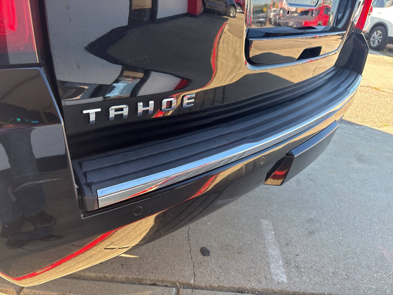 Used 2015 Chevrolet Tahoe LTZ AWD/4WD image 32